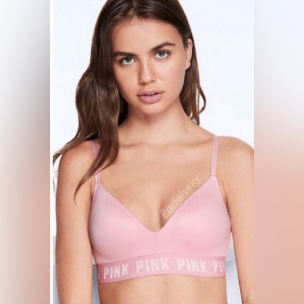 Wear Everywhere Wireless Lightly Lined Bra 32DD
